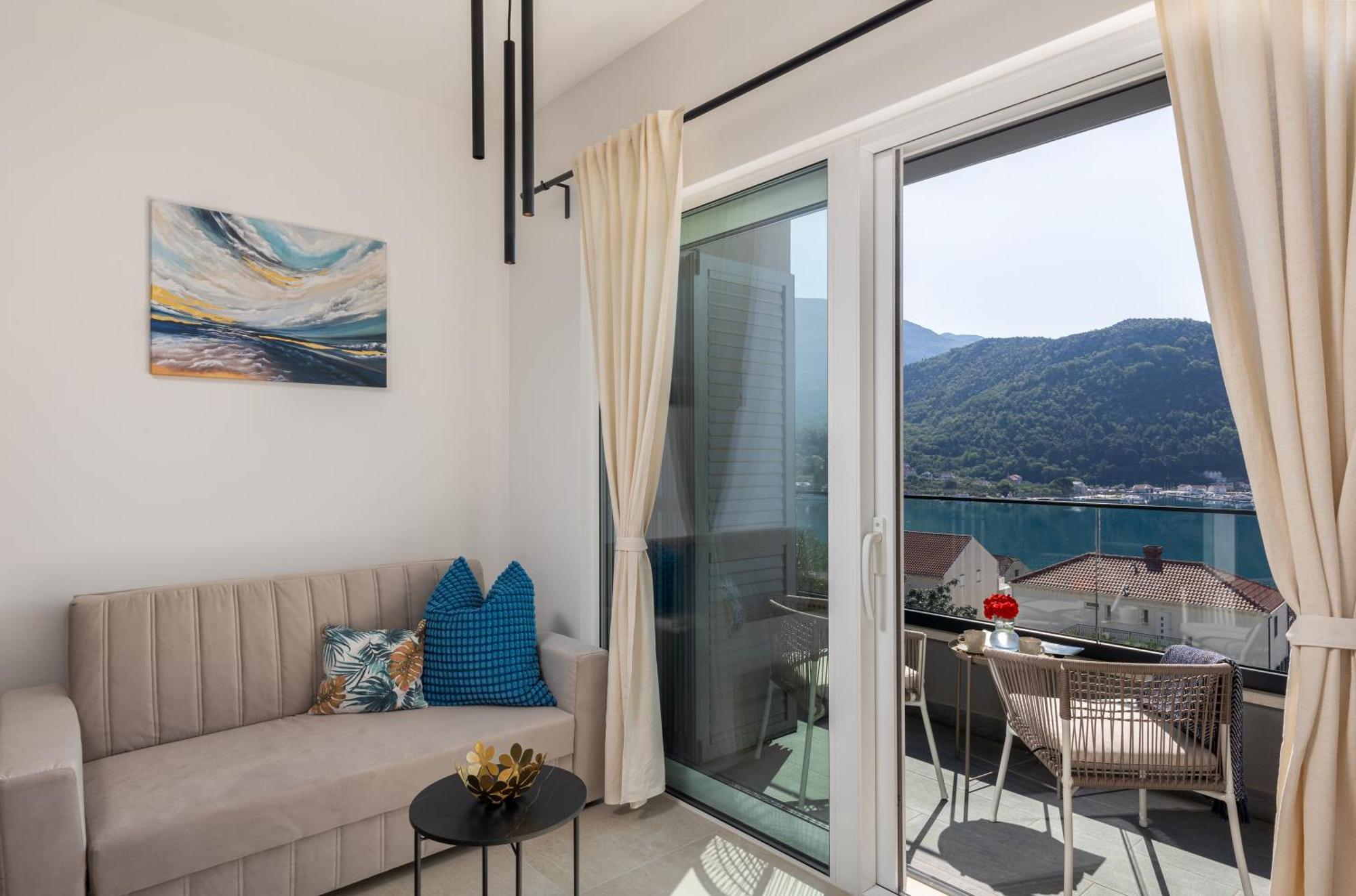 Luxury Apartments Blue Moon - New Apartments สลาโน ภายนอก รูปภาพ